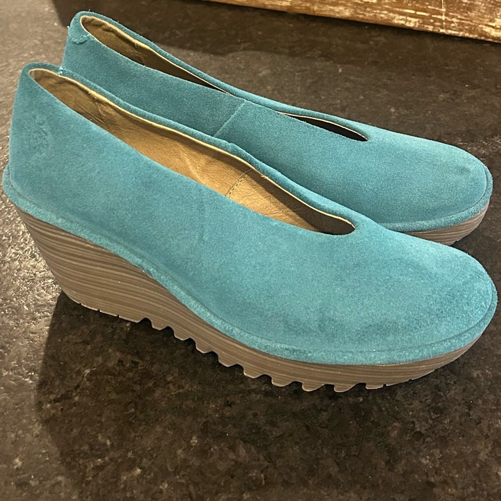 Fly London Women's Blue Suede Wedge Shoes Spring Easter size 7